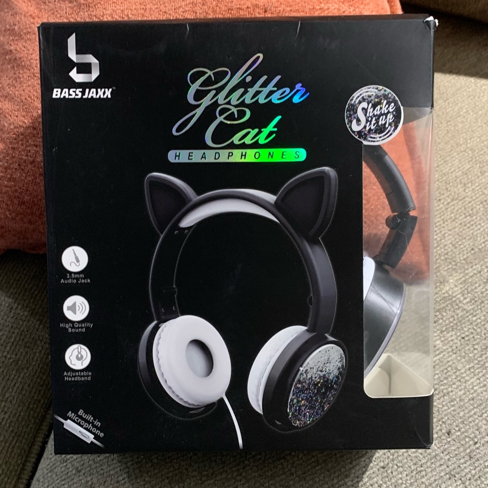 BassJaxx headphones with cat ears